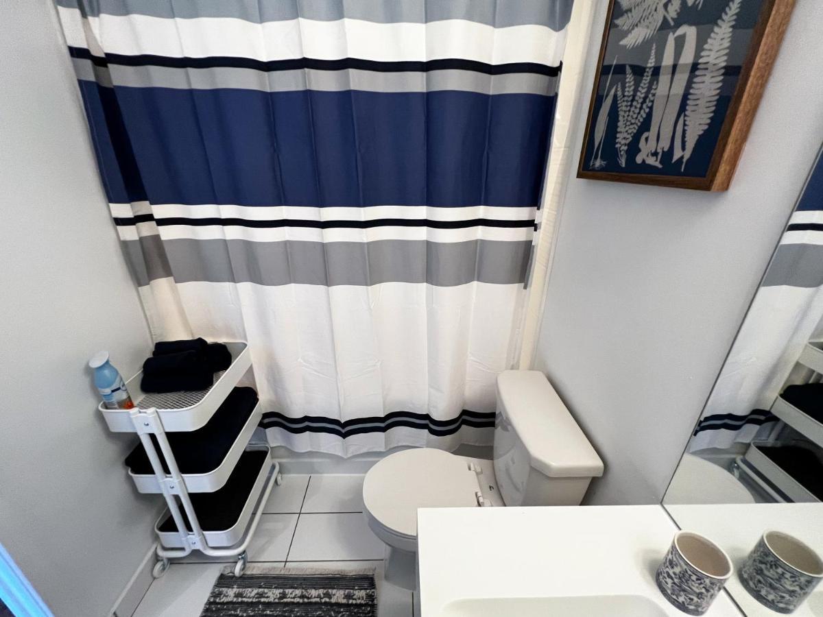 Simply Comfort. Elegant Apartments Dan Lecki Торонто Экстерьер фото